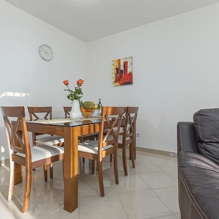 Koraca B4 Apartman Kirmenjak Kültér fotó