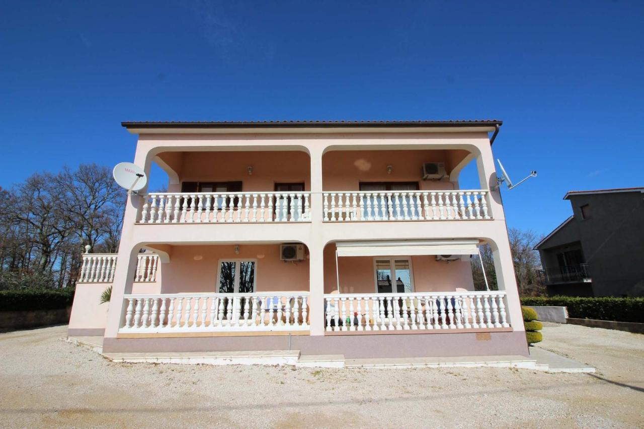 Koraca B4 Apartman Kirmenjak Kültér fotó